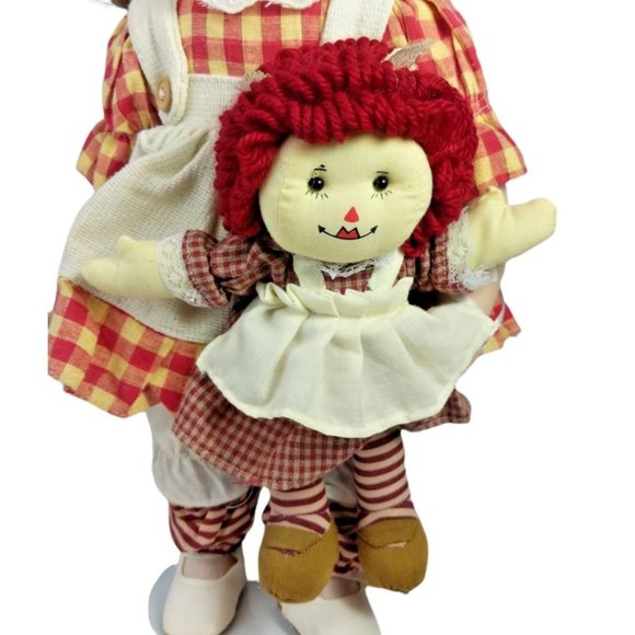 TL Toys Raggedy Ann Porcelain Doll with Stuffed Doll 16 inch Bisque Porcelain - Picture 3 of 9